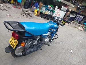 TVS HLX 125 2024 Blue