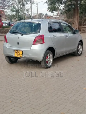 Toyota Vitz 2005 Silver