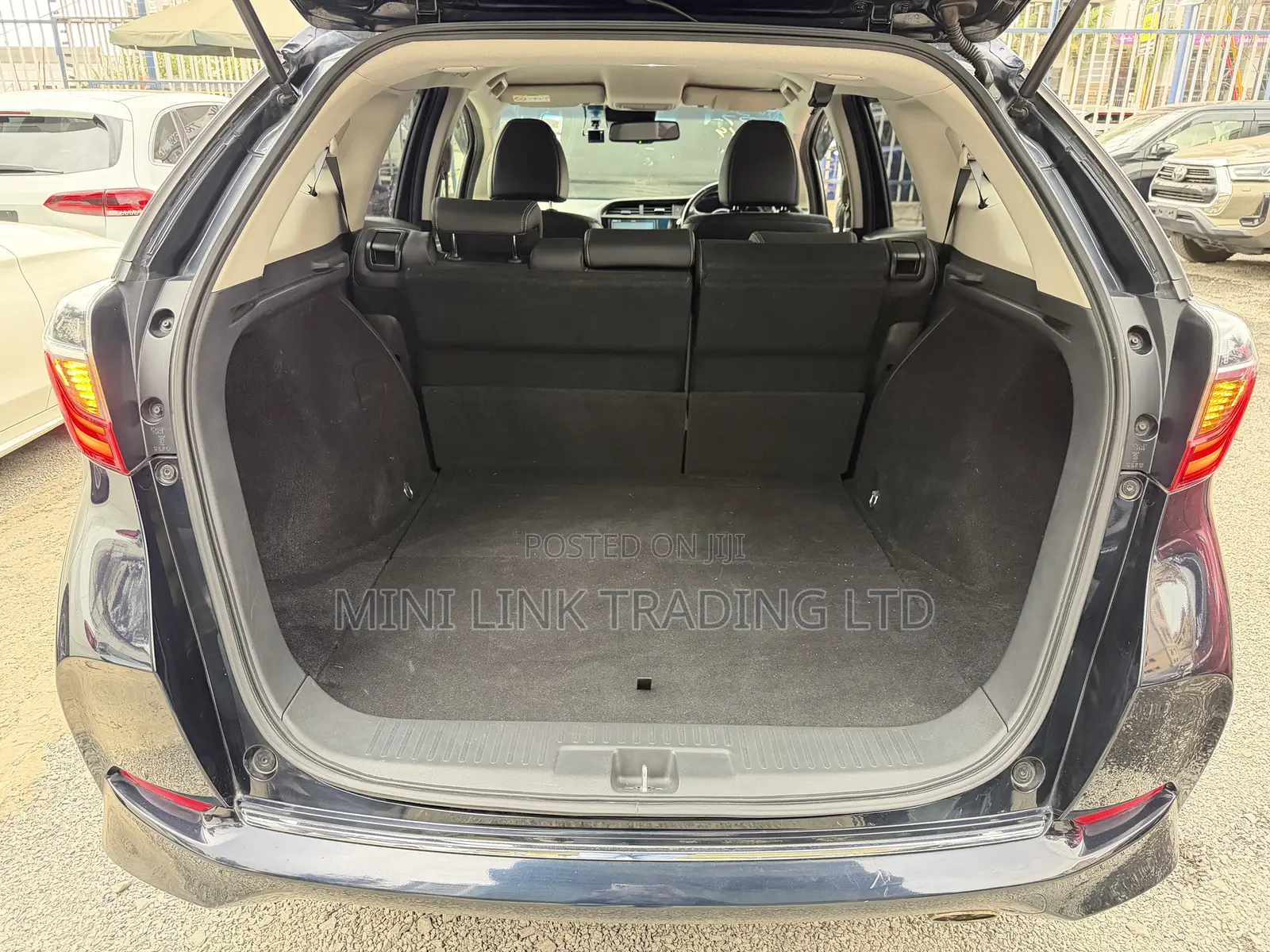 Honda Fit Shuttle 1.5 Hybrid 2WD 2019 Blue