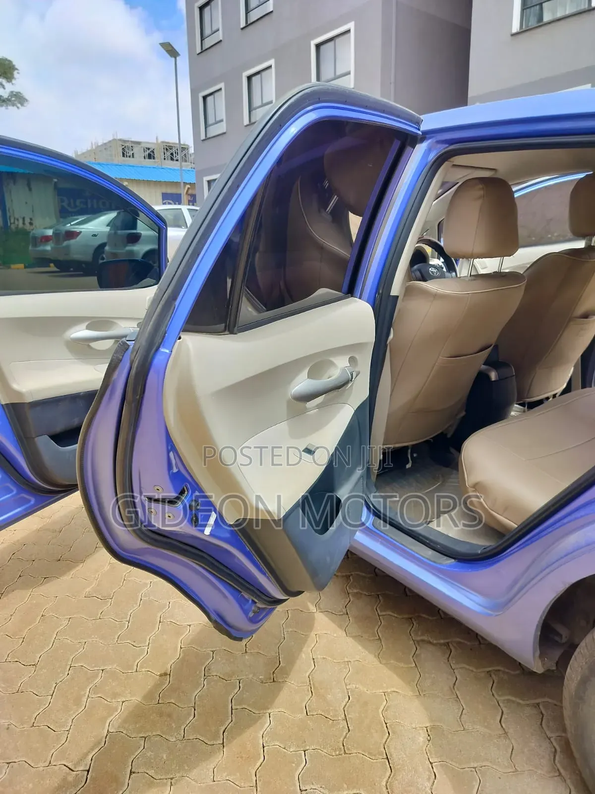 Toyota Auris 2009 Blue