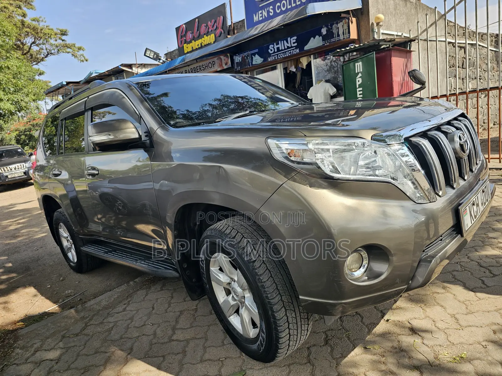Toyota Land Cruiser Prado 2016 Gray