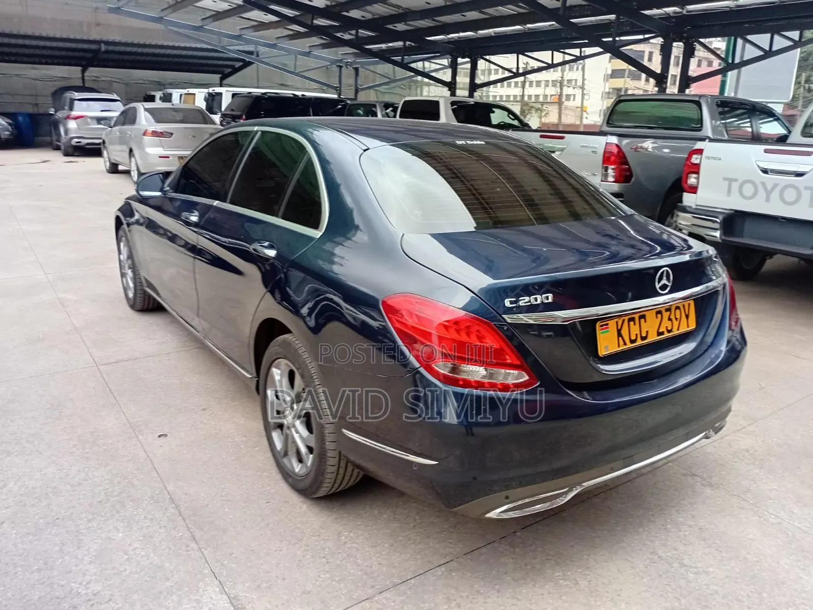 Mercedes-Benz C200 2015 Blue