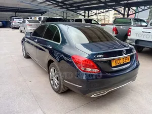 Mercedes-Benz C200 2015 Blue