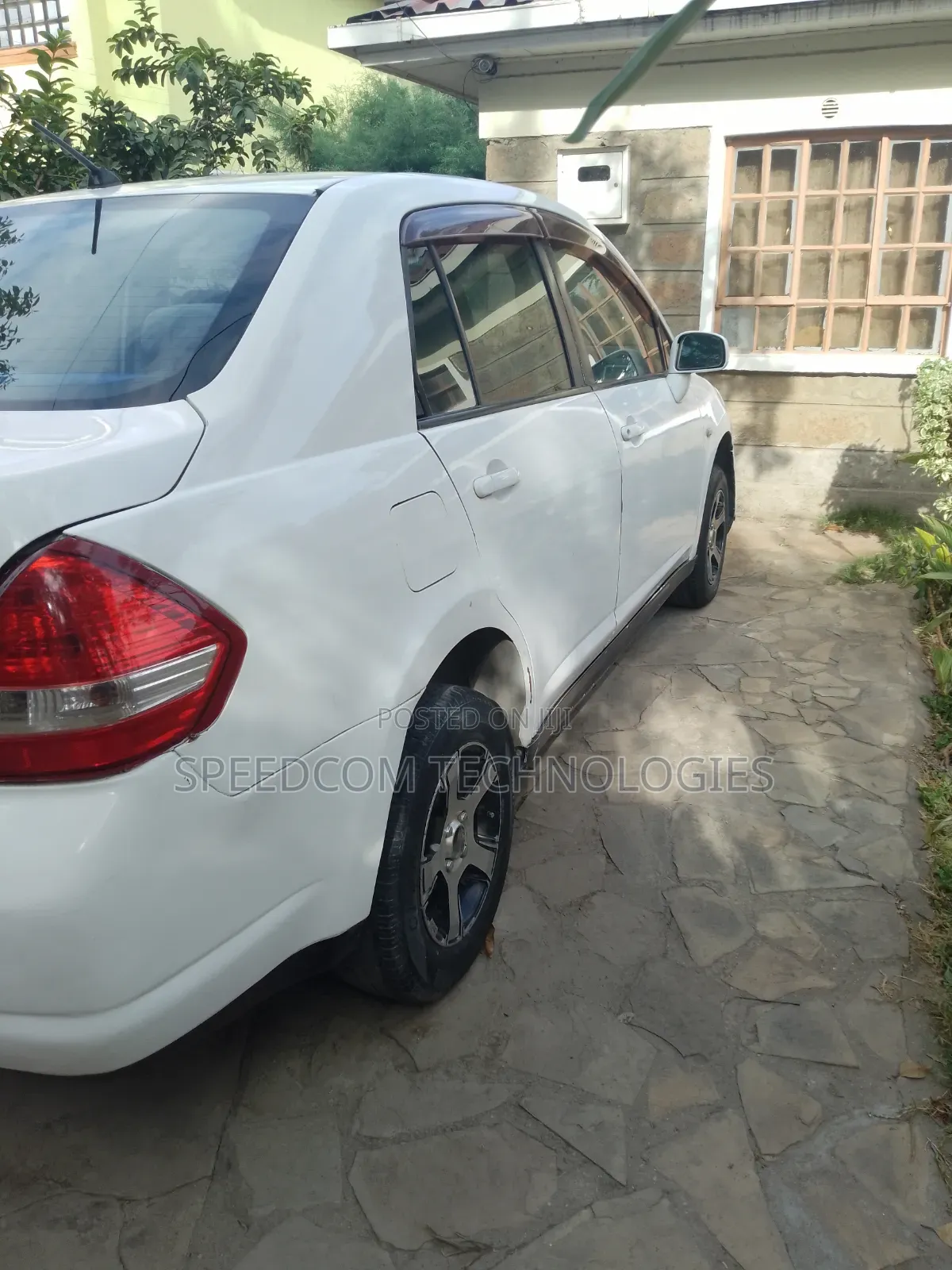 Nissan Tiida 2005 White