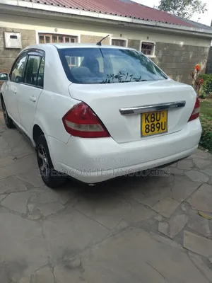 Nissan Tiida 2005 White