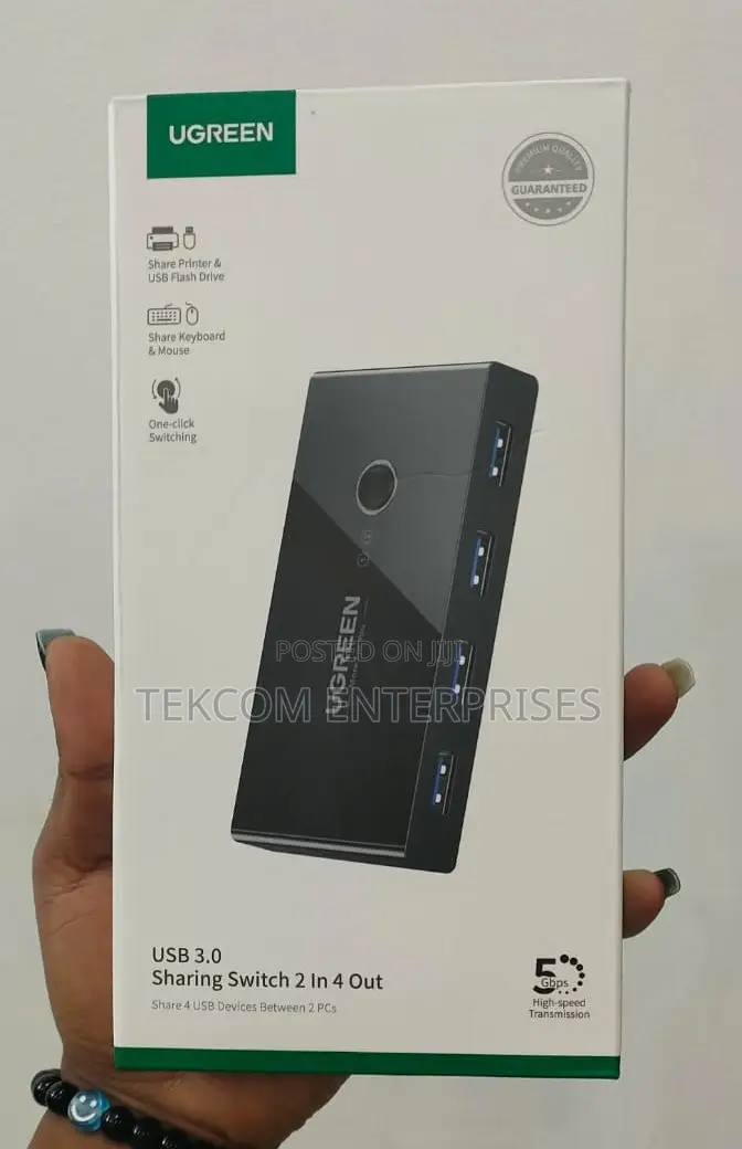 UGREEN 2 in 4 Out USB 3.0 Sharing Switch Box