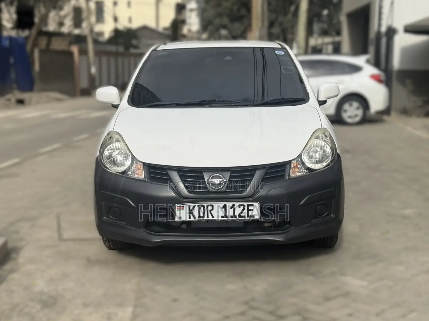 Nissan Advan 2017 White
