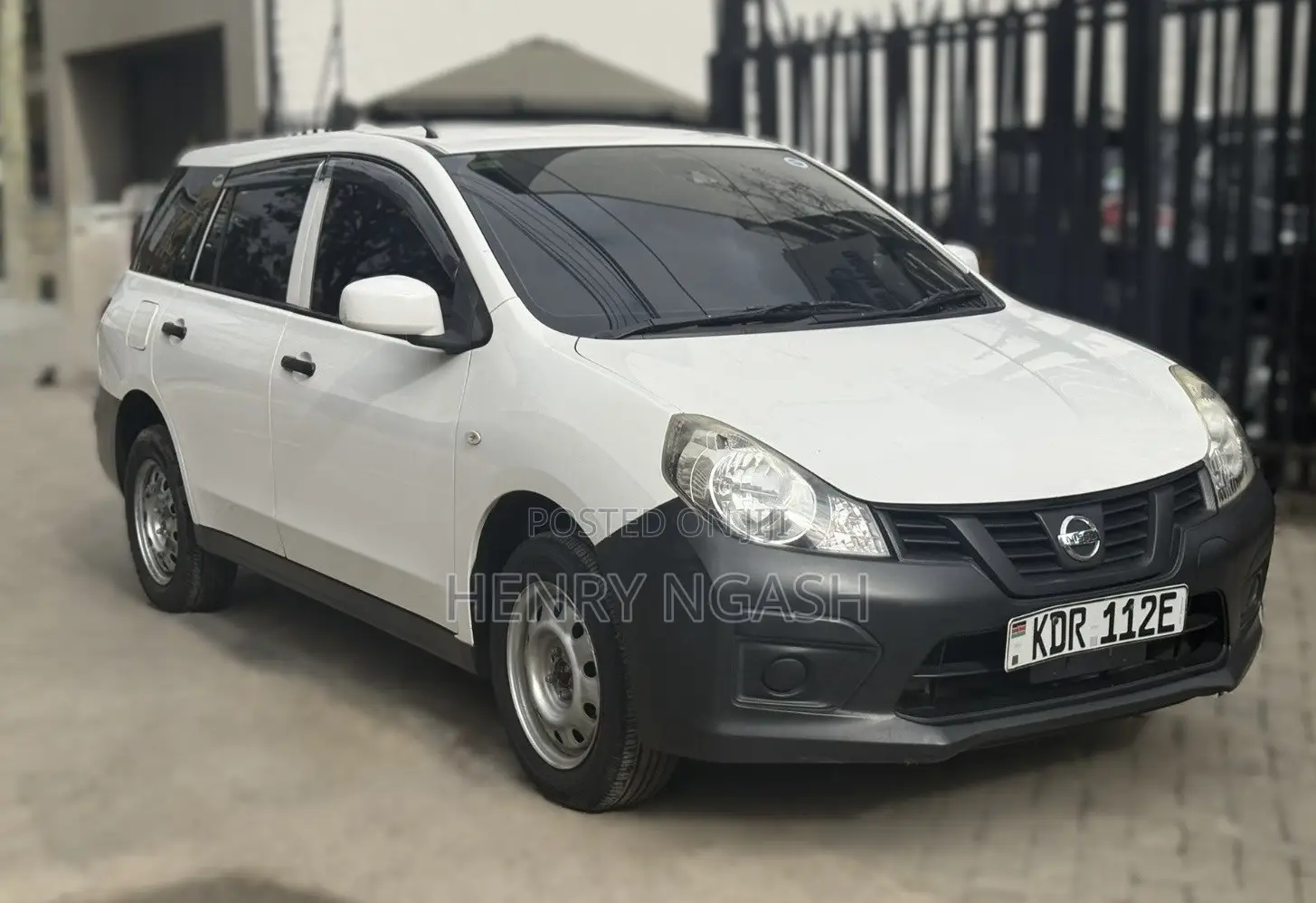 Nissan Advan 2017 White