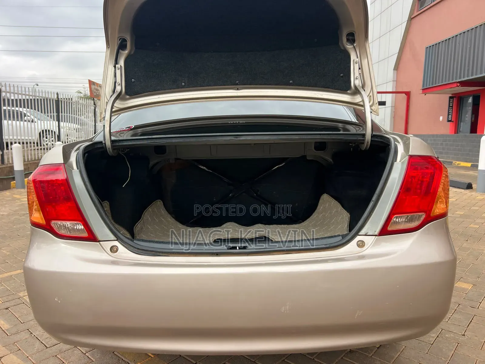Toyota Axio 2006 Gold