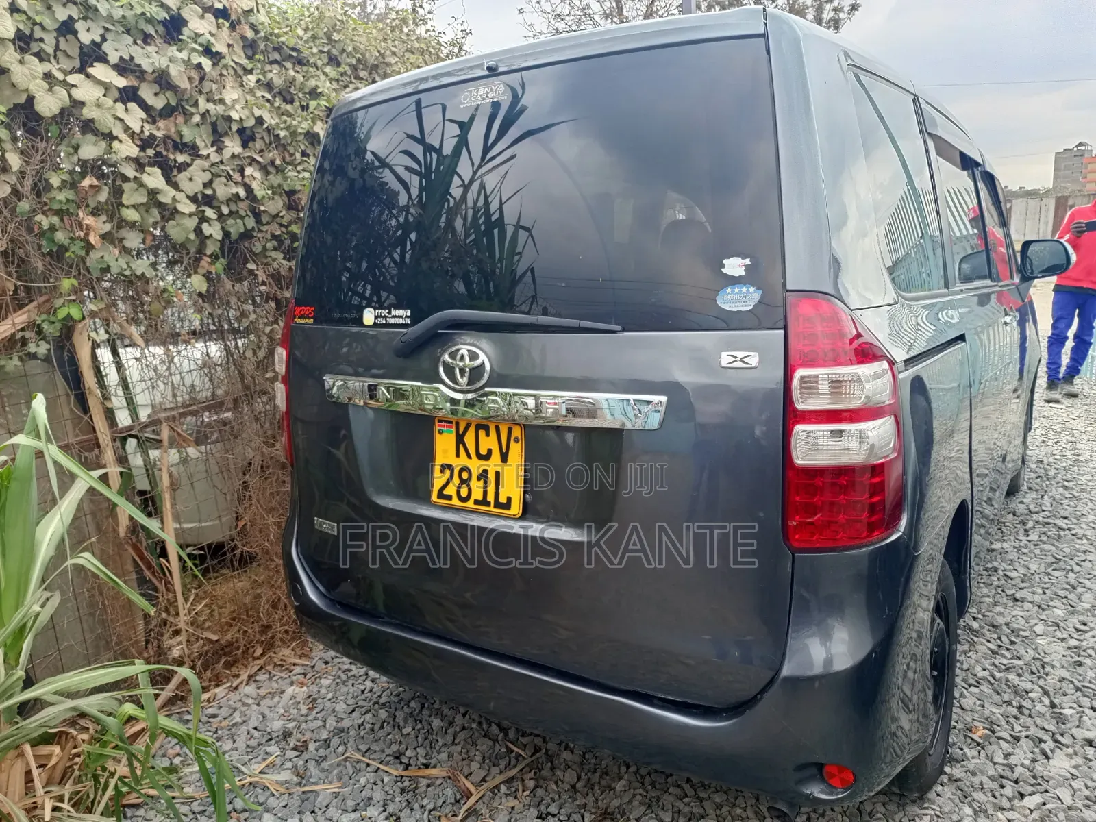 Toyota Noah 2013 Gray