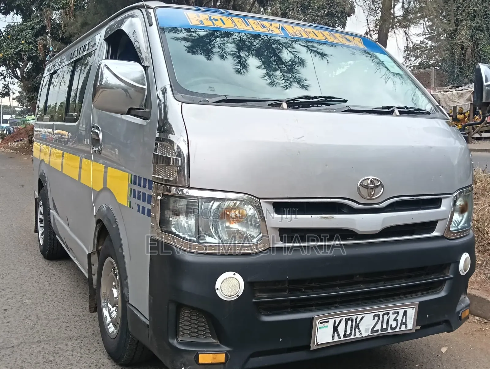 Toyota HiAce 2013 Silver