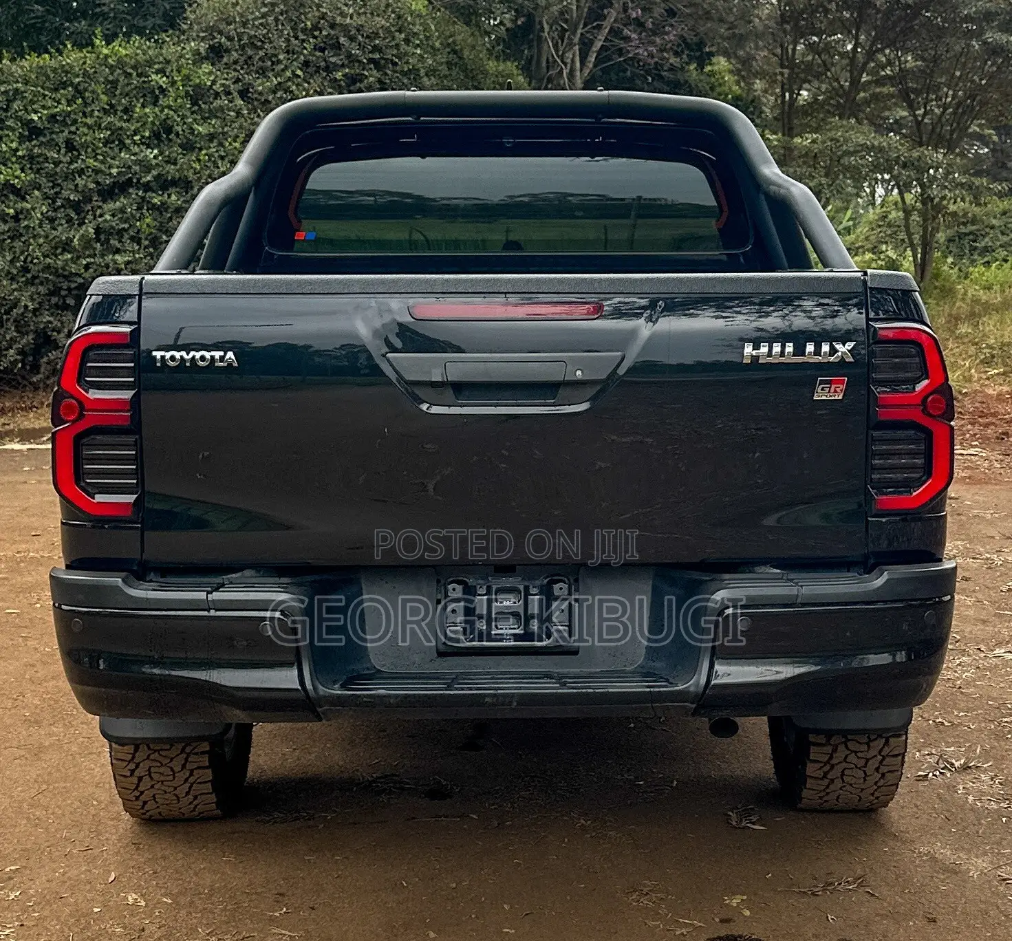 Toyota Hilux 2022 Black