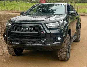 Toyota Hilux 2022 Black