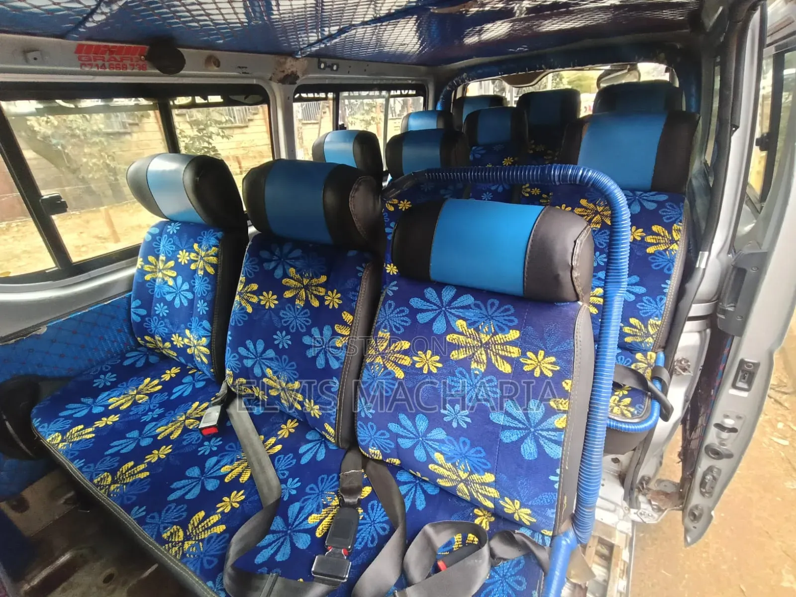 Toyota HiAce 2013 Silver