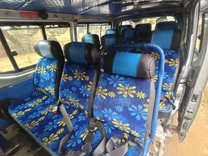 Toyota HiAce 2013 Silver