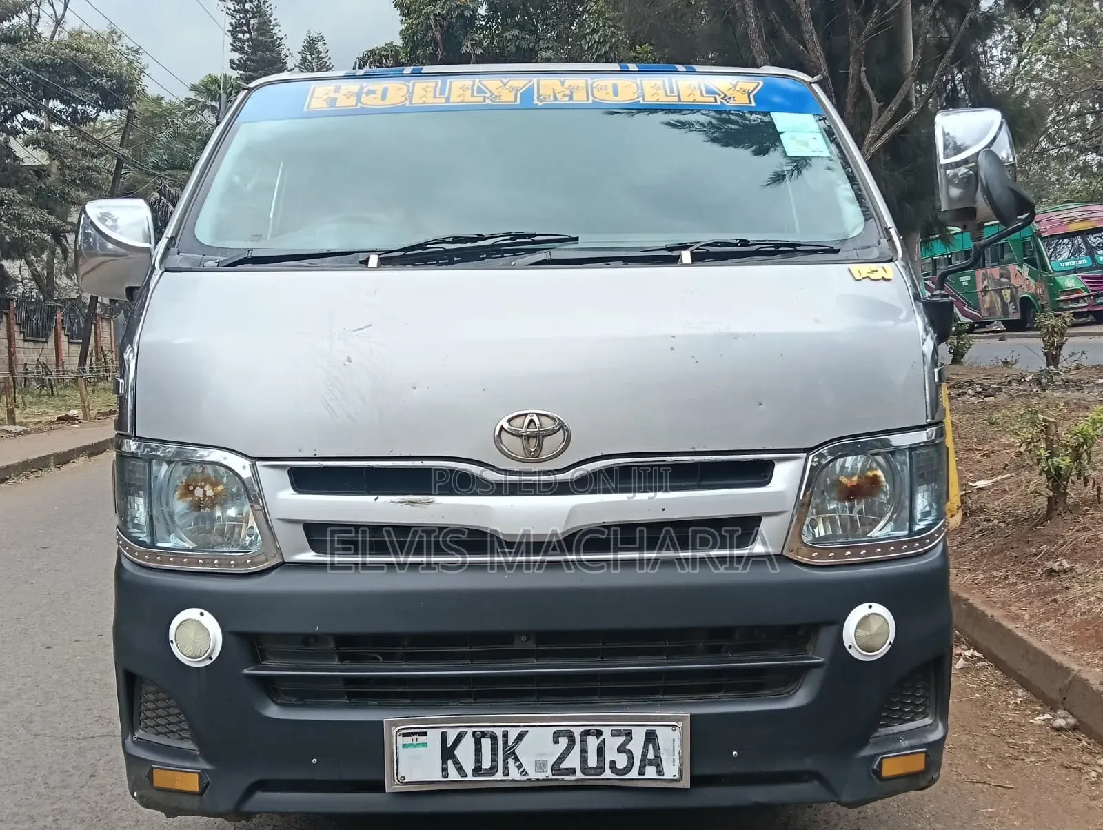 Toyota HiAce 2013 Silver