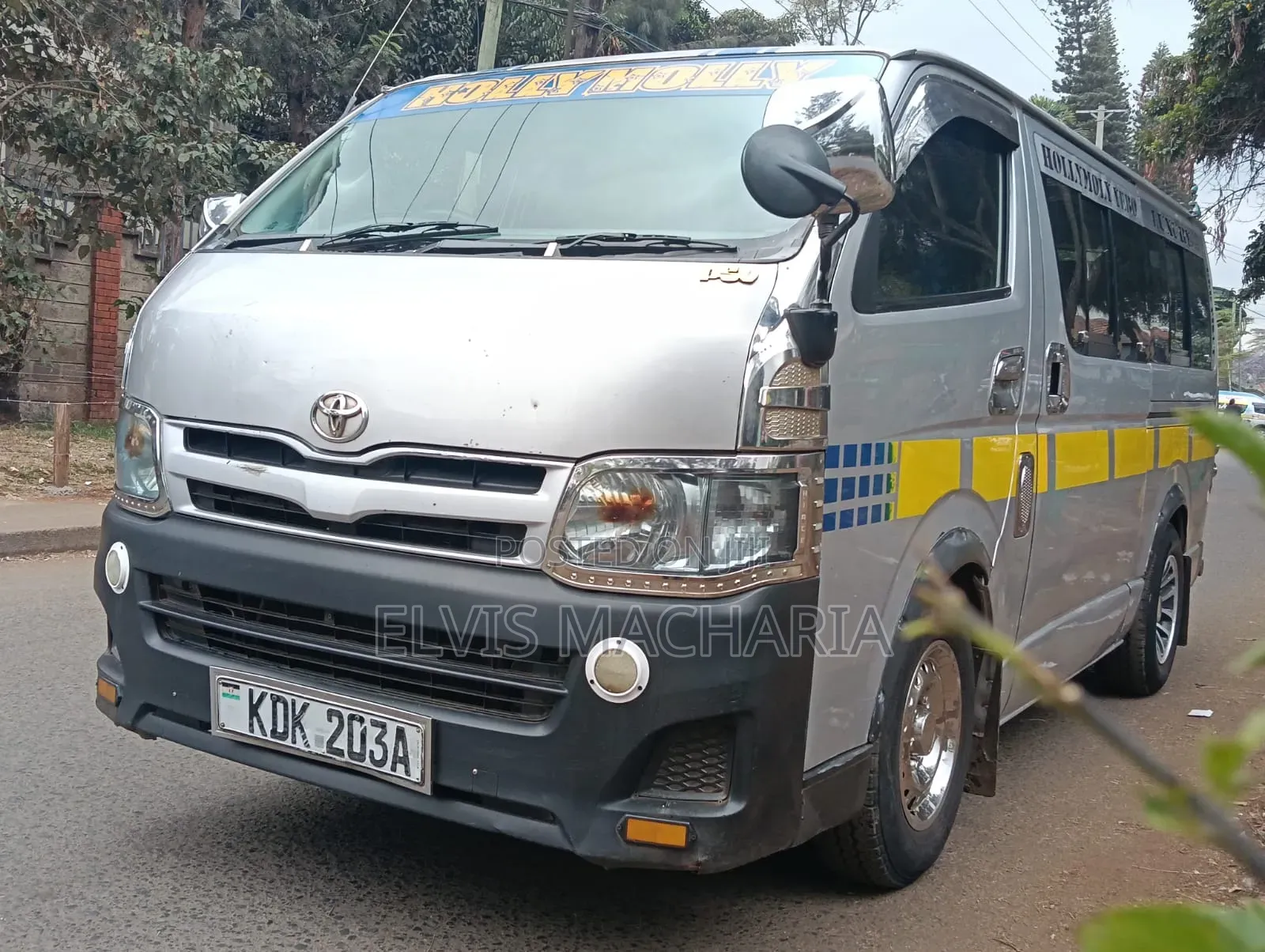 Toyota HiAce 2013 Silver