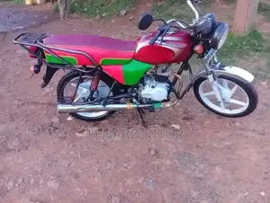 Bajaj Boxer 100 2025 Red