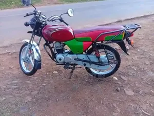 Bajaj Boxer 100 2025 Red