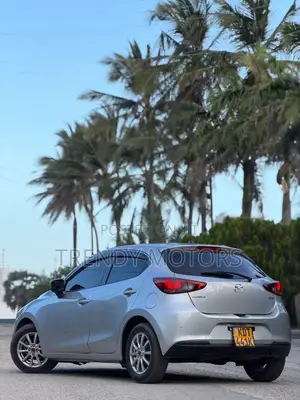 Mazda 2 2019 Gray