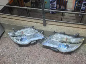 Nissan Serena 2013-2016 Headlights