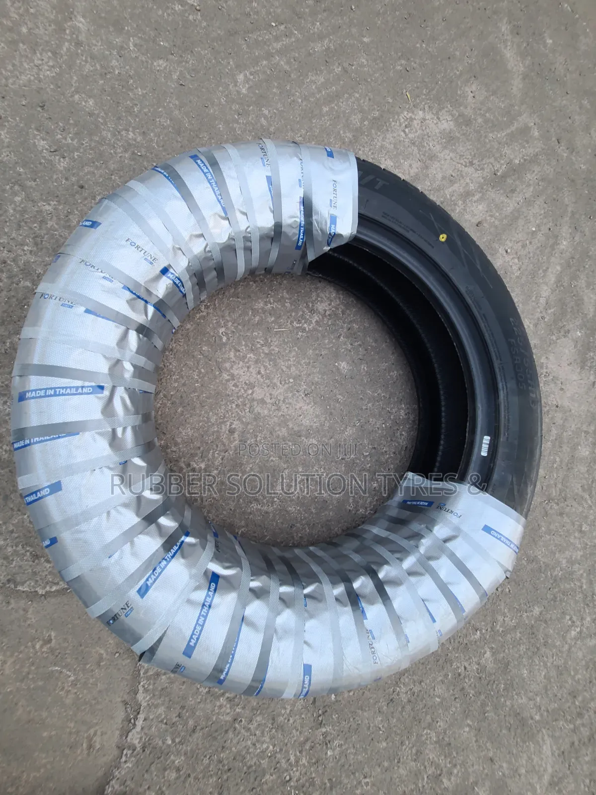225 /55 R19 Fortune Tires 99v Tormenta H/T FSR-305 Made in Thailand