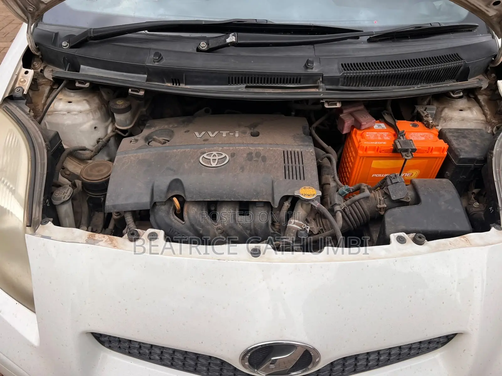 Toyota Vitz 2009 White