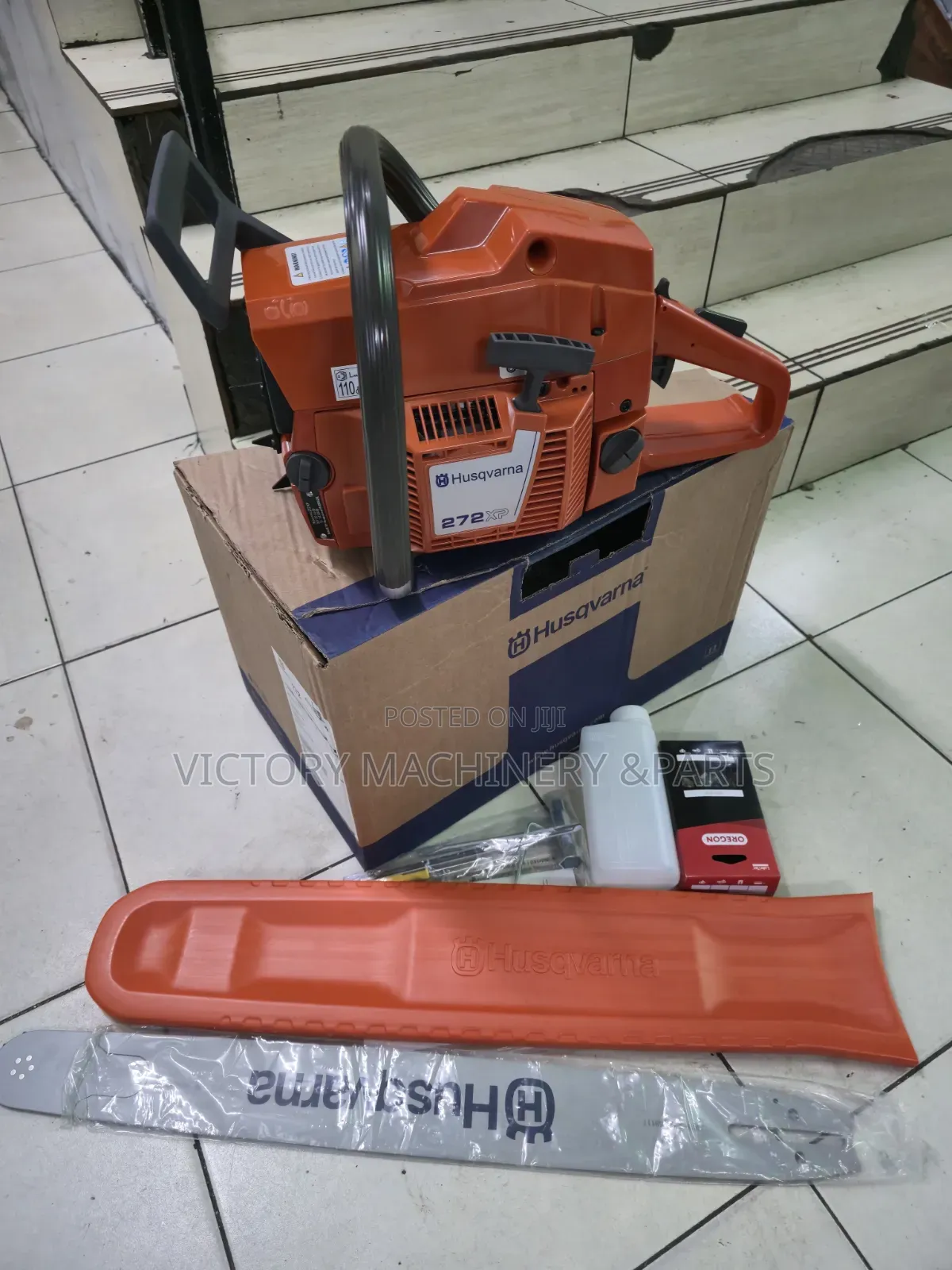 272XP Original Husqvarna 2 Stroke Petrol Chain Saw