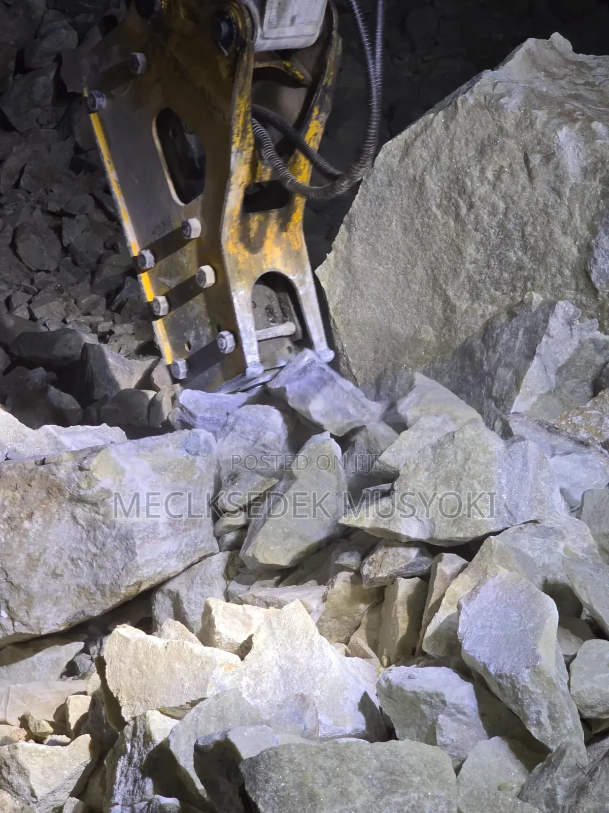 Breaker Yib1400
