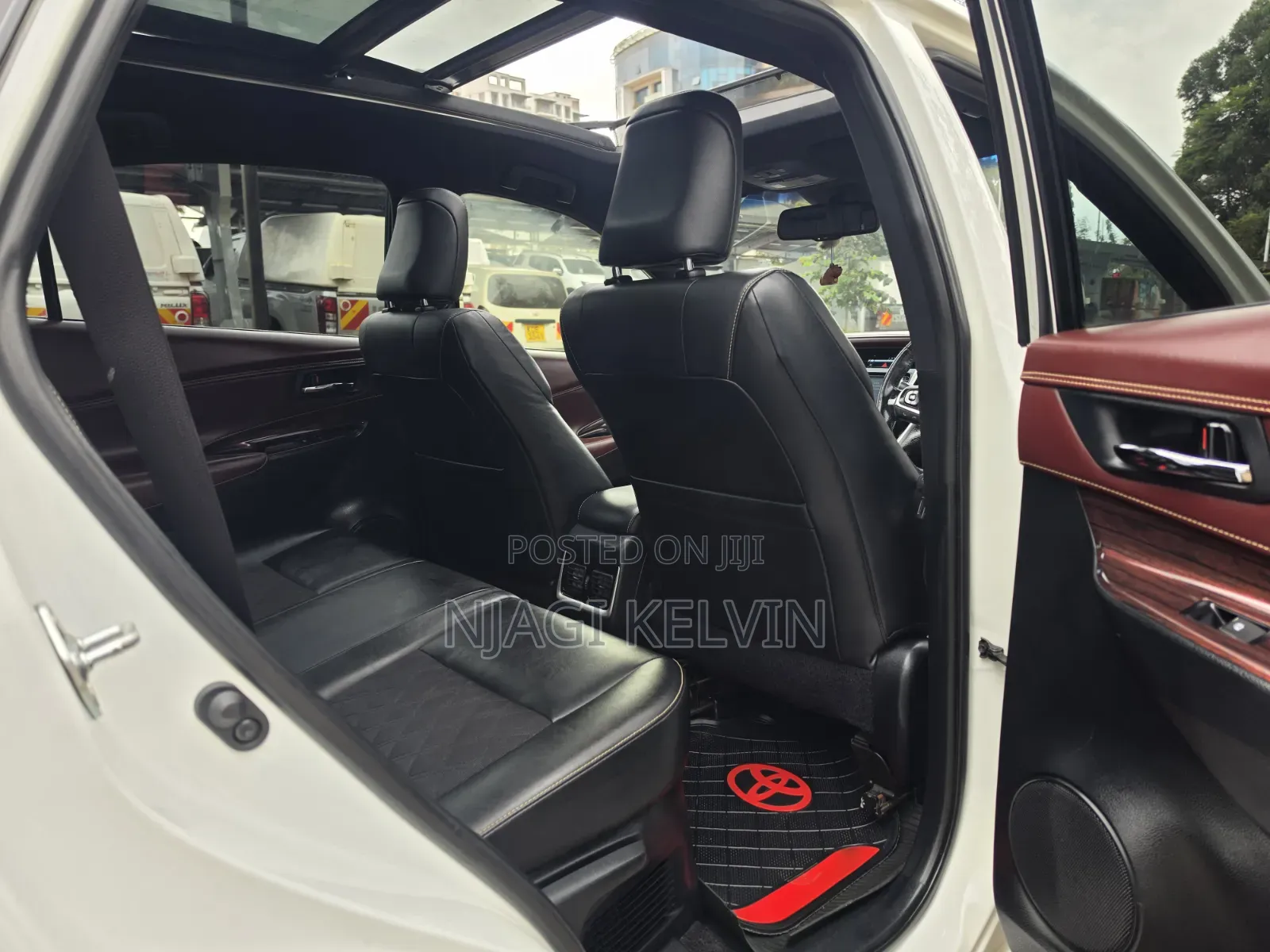 Toyota Harrier 2.0 4WD 2014 White