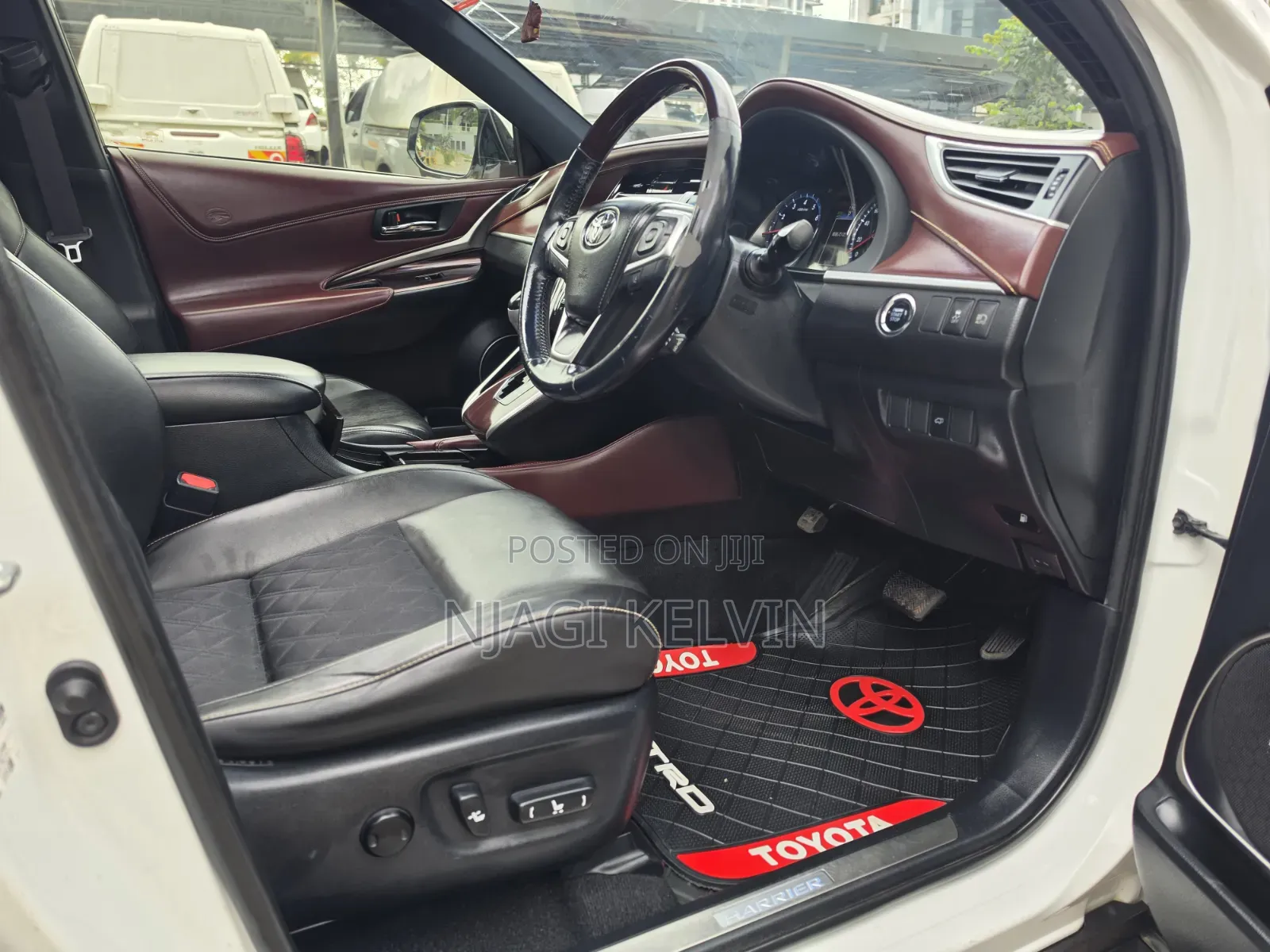 Toyota Harrier 2.0 4WD 2014 White
