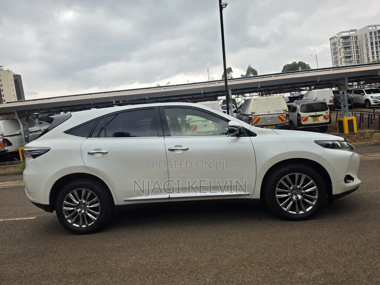 Toyota Harrier 2.0 4WD 2014 White