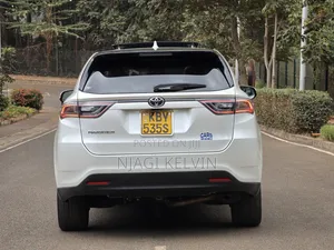 Toyota Harrier 2.0 4WD 2014 White