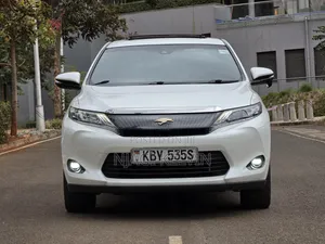 Toyota Harrier 2.0 4WD 2014 White