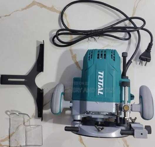 Total TR111216 Router 1600W - main view