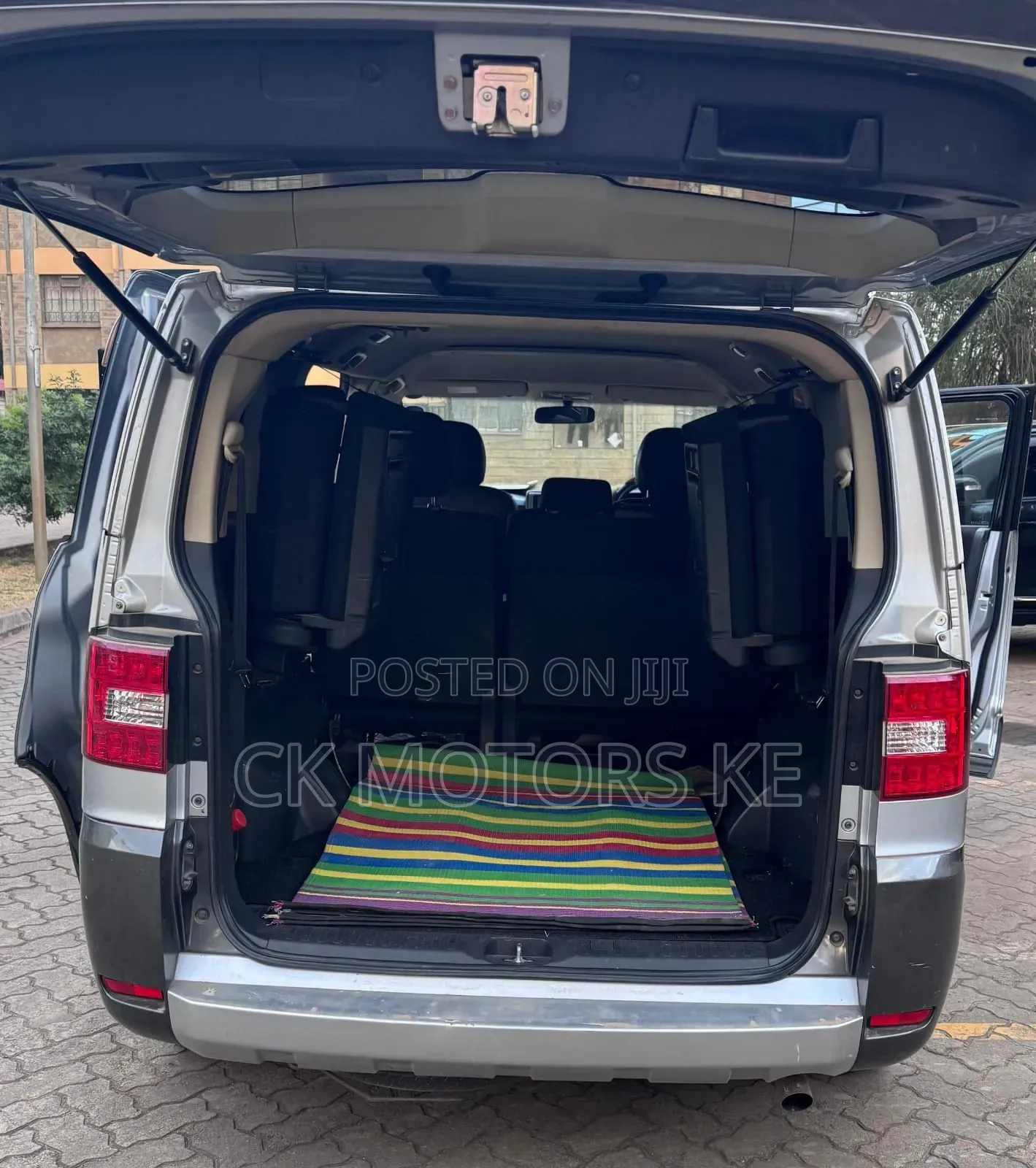 Mitsubishi Delica D:5 2013 Silver