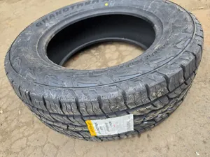 265 /60 R18 Dunlop Tires (All Terrain) At5.