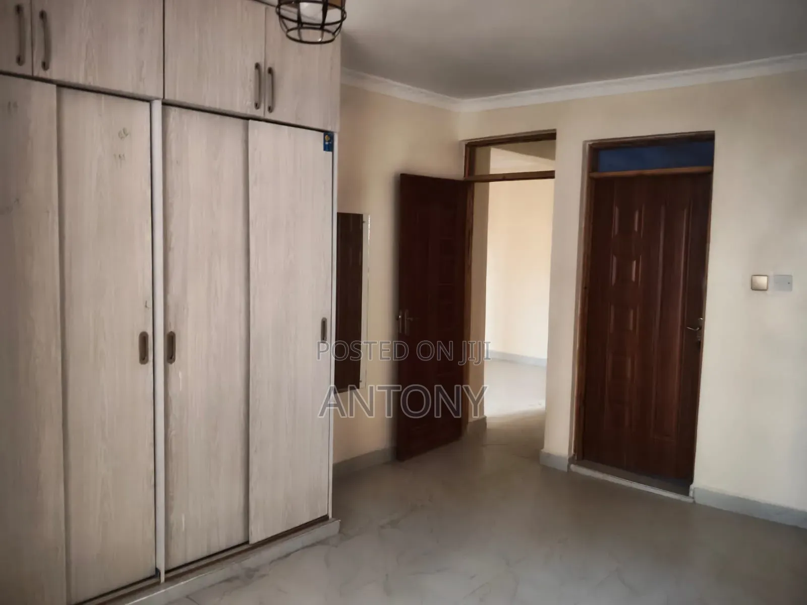 Furnished 5bdrm House in Membley for sale