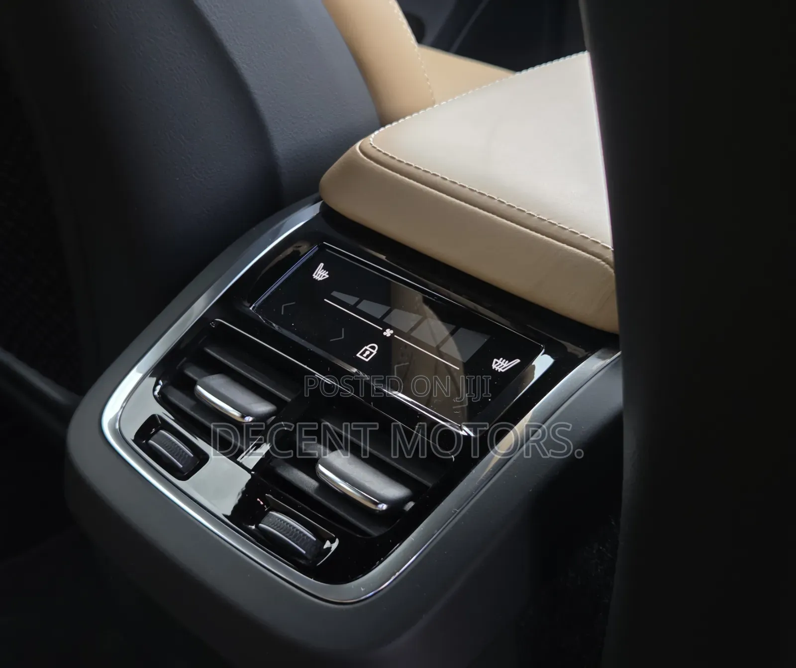 Volvo XC60 T5 Inscription AWD 2019 Black