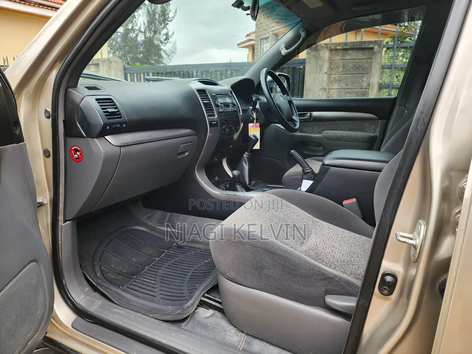 Toyota Land Cruiser Prado 2.7 5dr 2003 Gold
