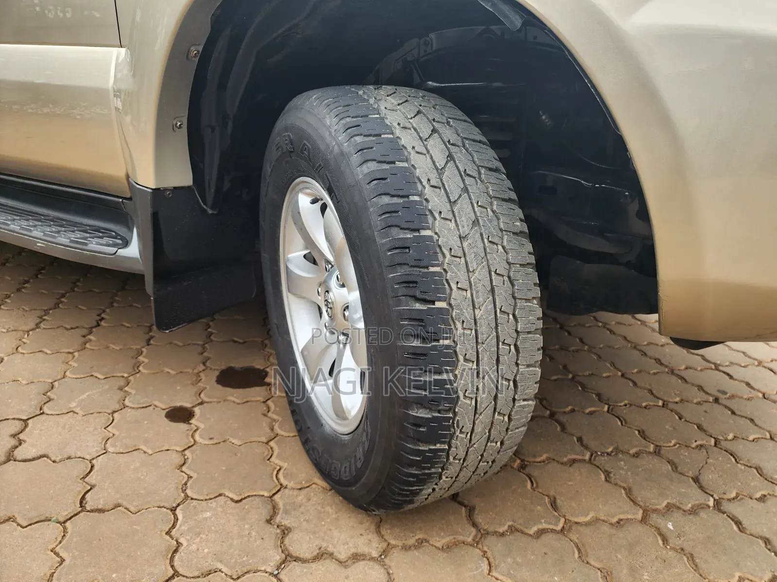 Toyota Land Cruiser Prado 2.7 5dr 2003 Gold
