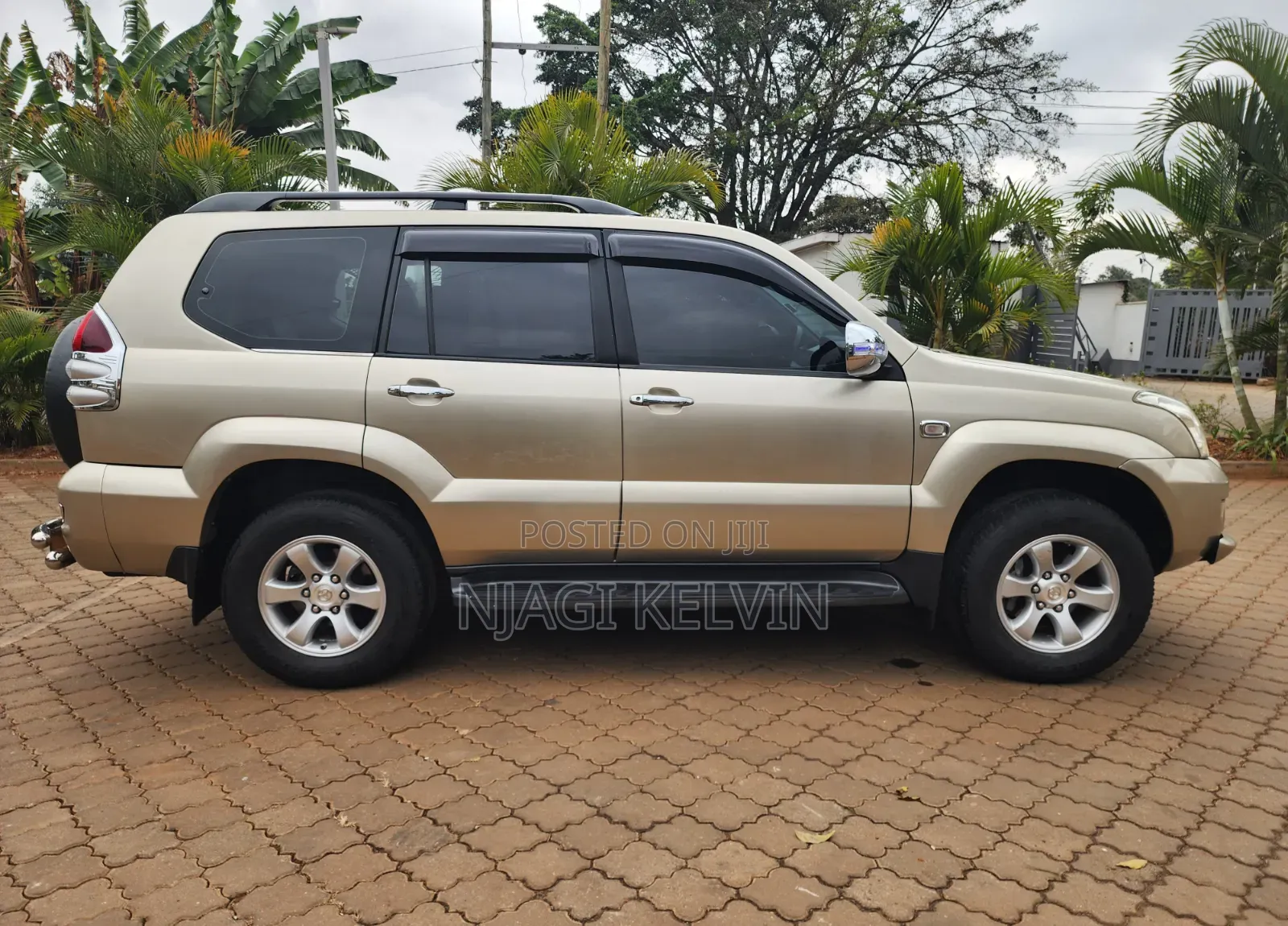 Toyota Land Cruiser Prado 2.7 5dr 2003 Gold