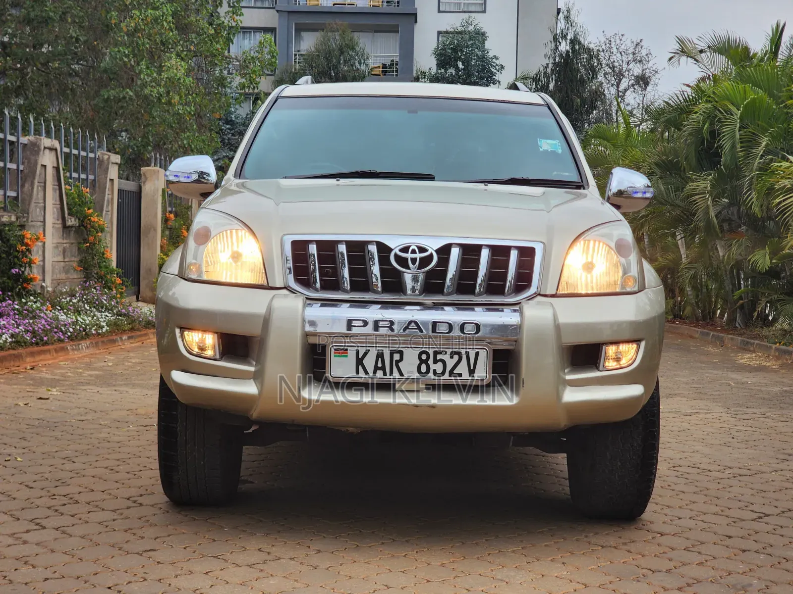 Toyota Land Cruiser Prado 2.7 5dr 2003 Gold