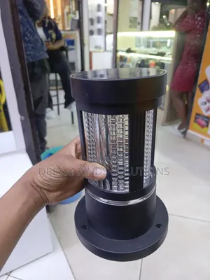 Smart Solar Gate Lights: Auto On, Zero Electricity Bills
