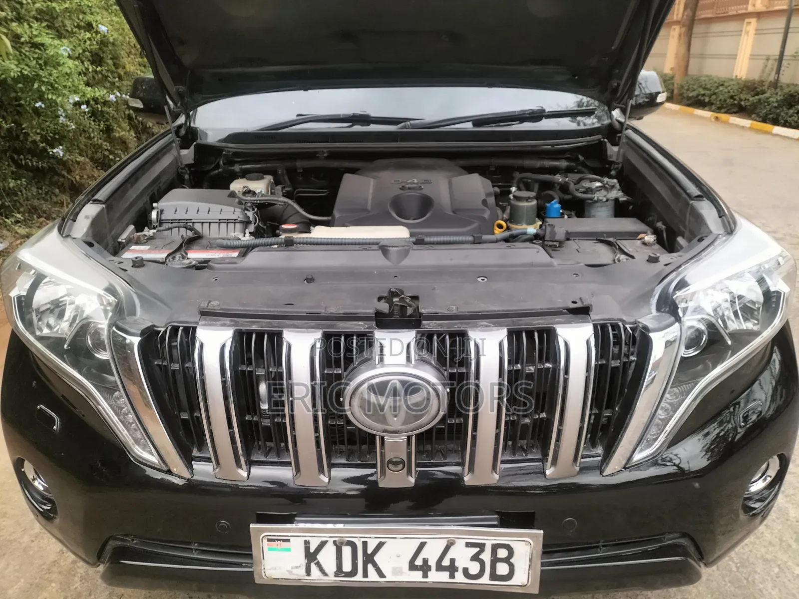 Toyota Land Cruiser Prado 2016 Black