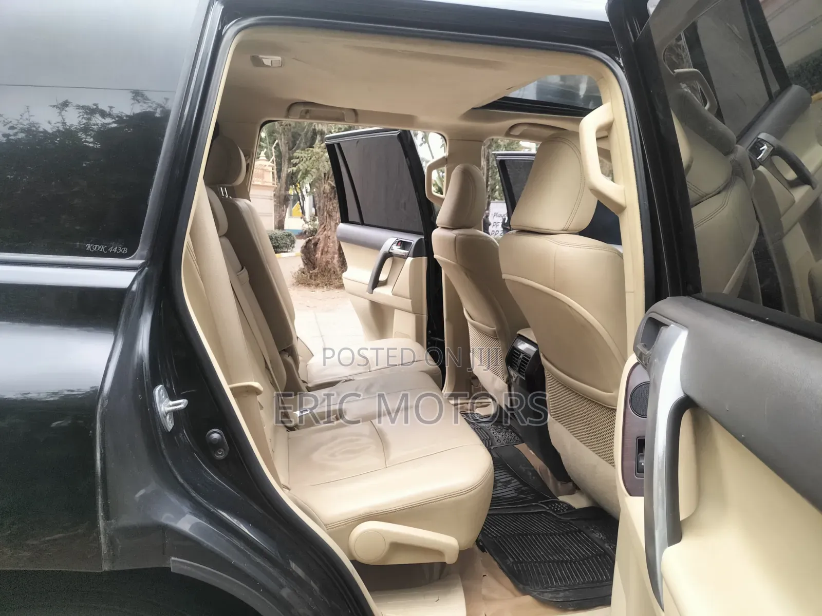 Toyota Land Cruiser Prado 2016 Black