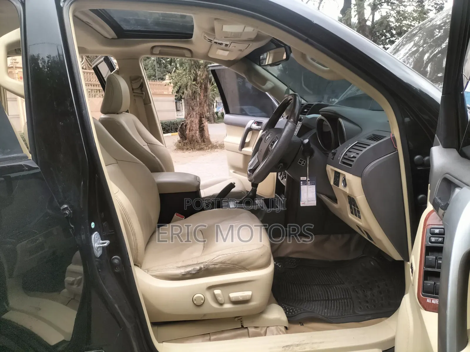 Toyota Land Cruiser Prado 2016 Black
