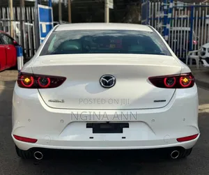 Mazda 3 2021 White