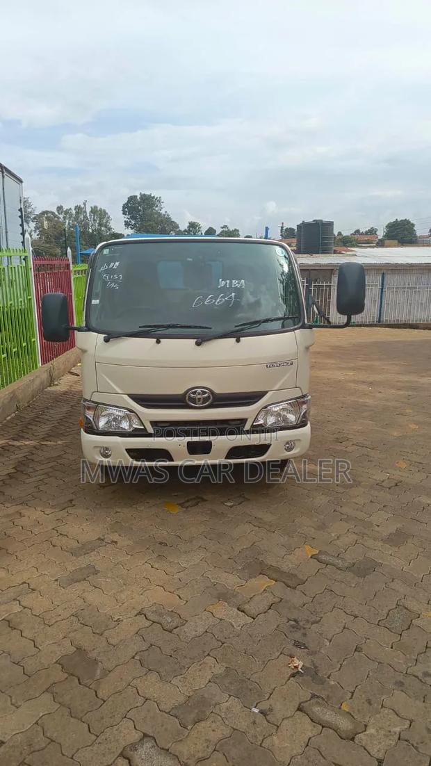 Selling Toyota Dyna Petrol Hydroric - thumbnail 13
