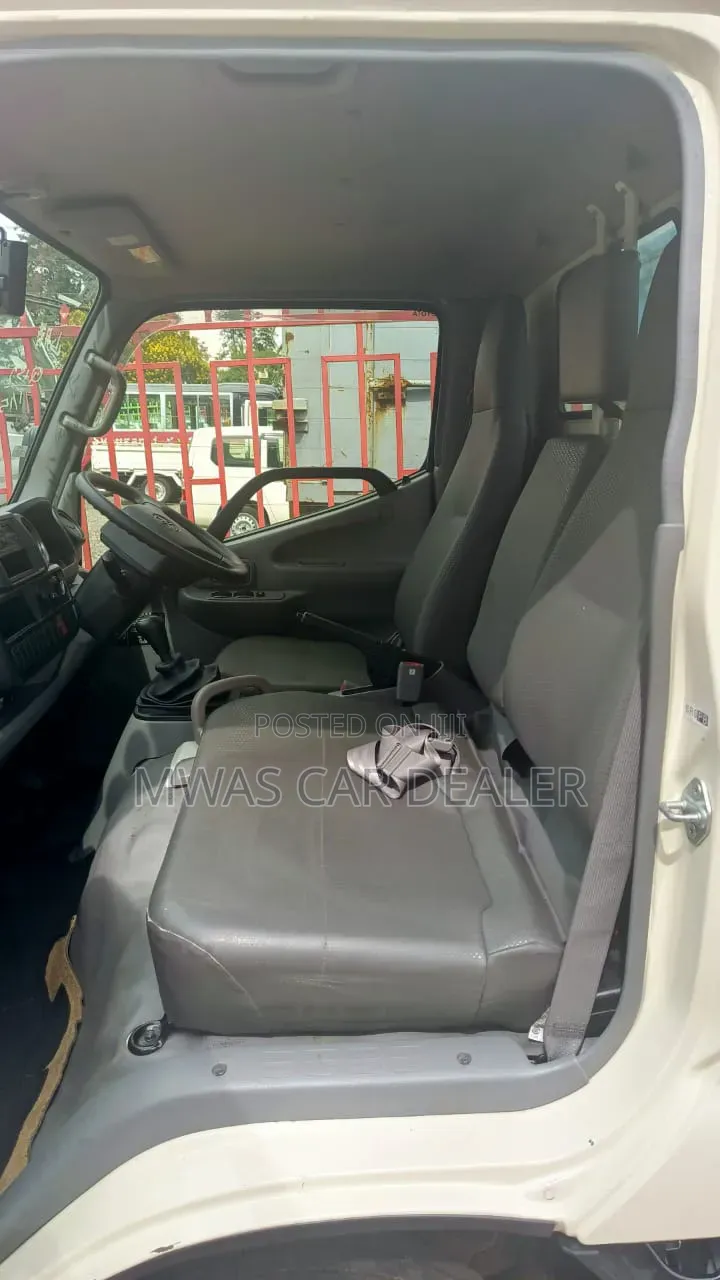 Selling Toyota Dyna Petrol Hydroric